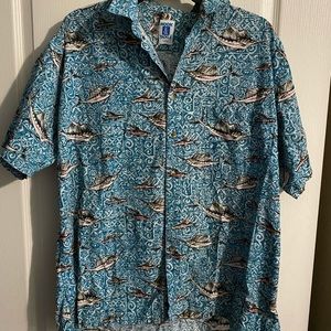 Vintage Hook and Tackle Outfitters fishing shirt